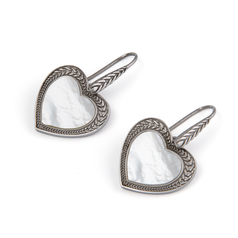 ORECCHINI CUORE MADREPERLA